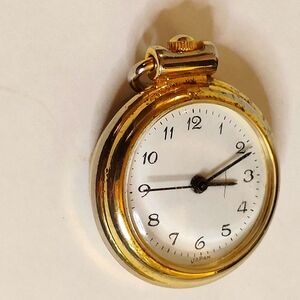 Vintage‎ Pendant Gold Tone Functional Pendant Watch New Battery